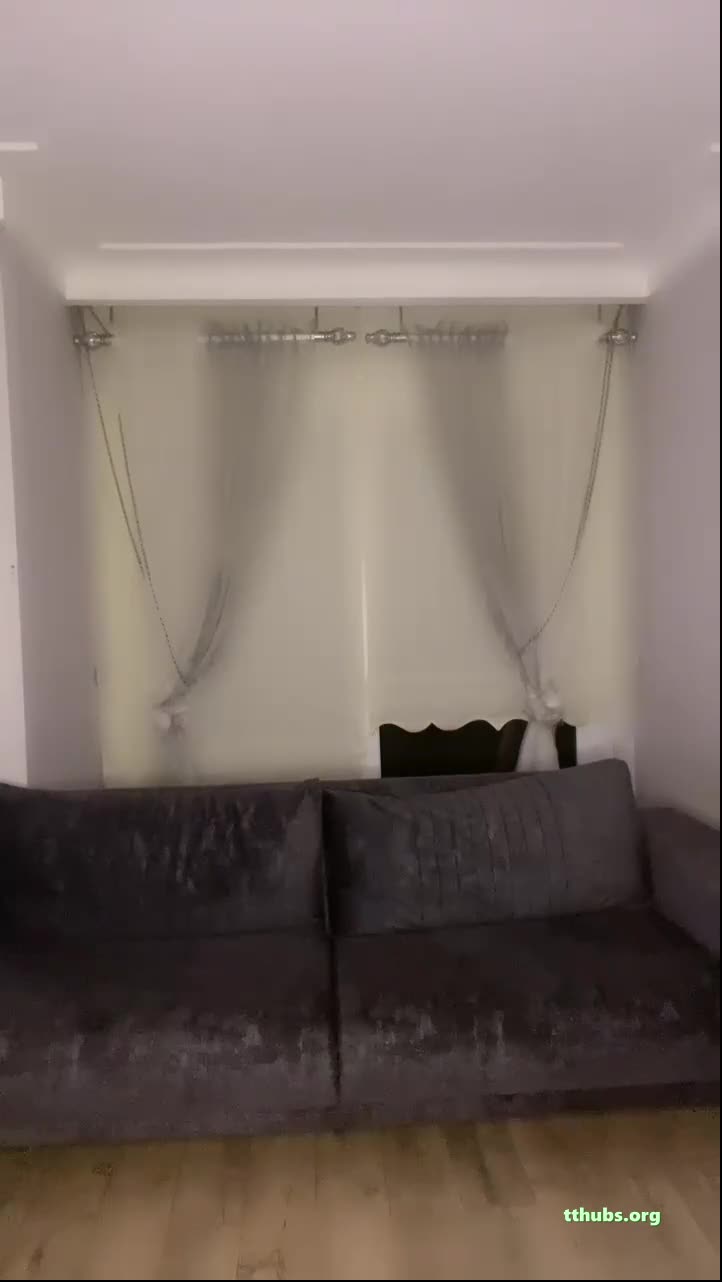 Burcu Yıldız Göğüs Açık Panik Kaçış Ifşası