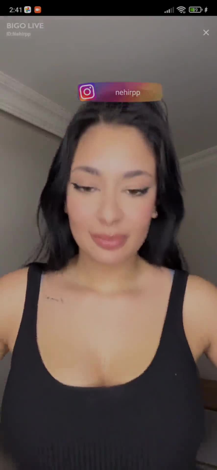 Nehirpp Siyah Askılı Dekolteyle Sayma Sohbeti Ifsa