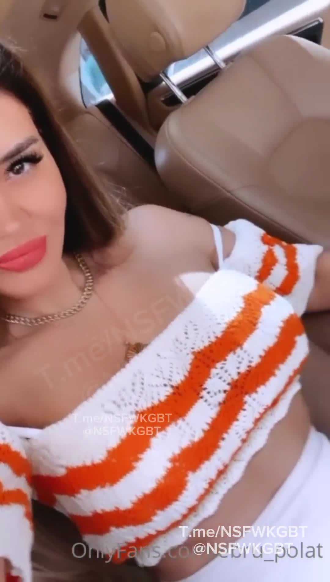 Ebru Polat Araba Göğüs Sallama Ifşa Patlaması