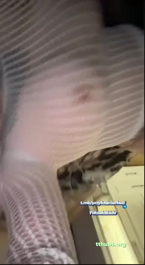 Arzu Yılmaz Fileli Dövmeli Göt Çalkalama