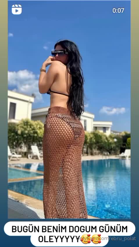 Ebru Polat Ifşa Havuz Kalça Sallama Şoku