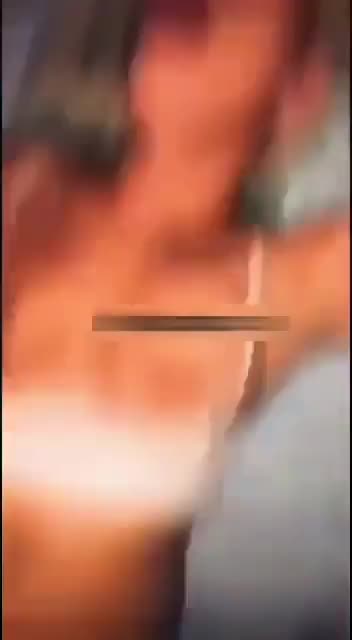 Simay Tektaş Sutyen İndirme HD Nude