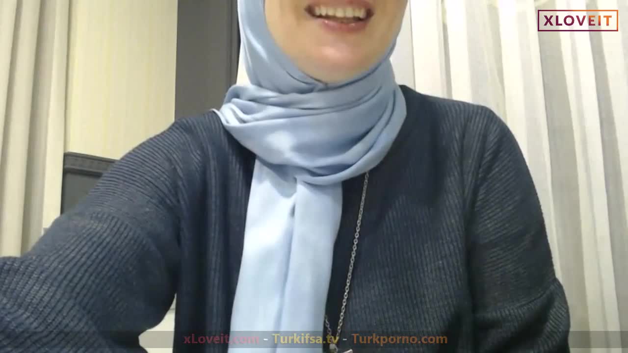 Xprensesx Türbanlı Yanağını Oksuyor Ifsa