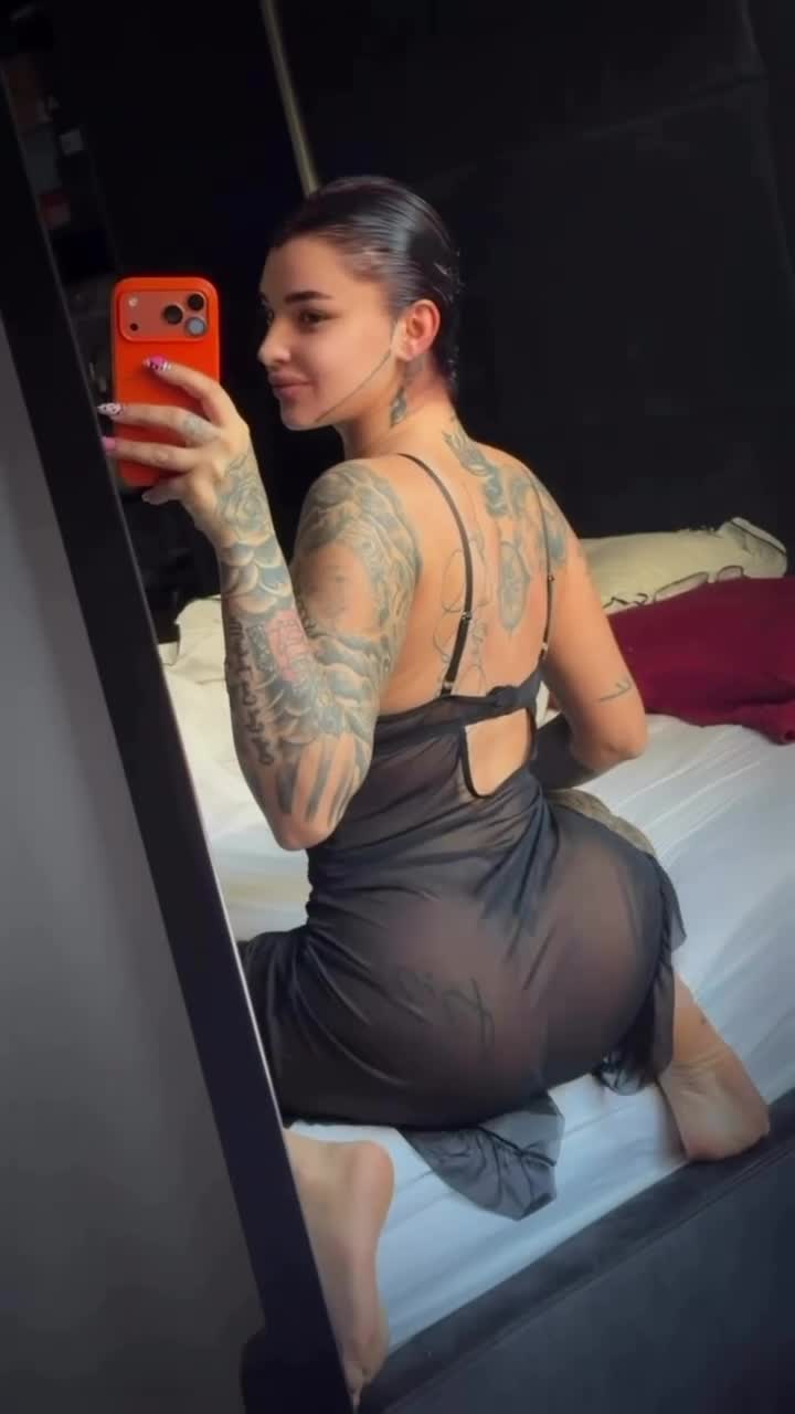 Tango Hilal Çelik Ifsa Aynada Domalıp Selfie