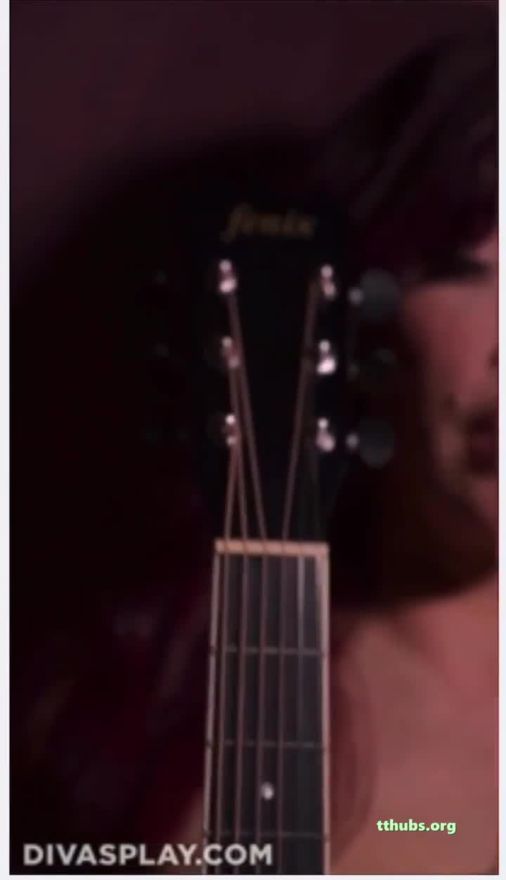 Wanda Nara Fender Gitar İfşa Videosu