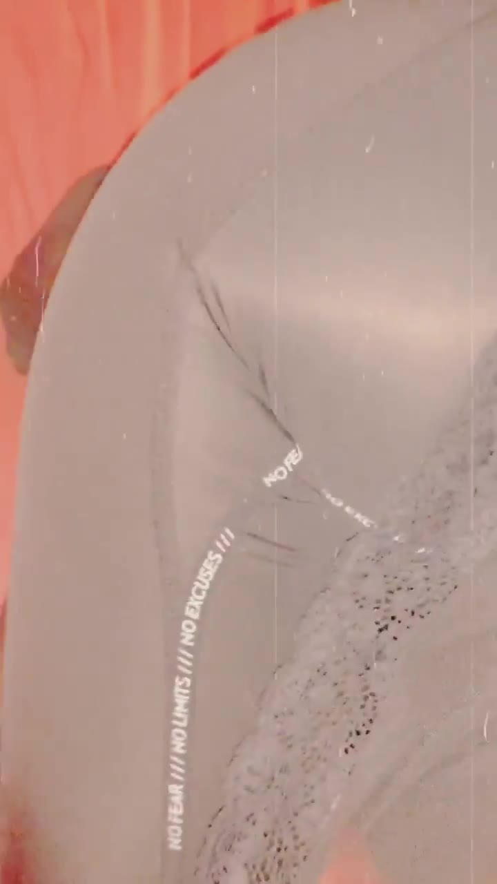 Bihter Tendu Kırmızı Perde Gecelik İndir