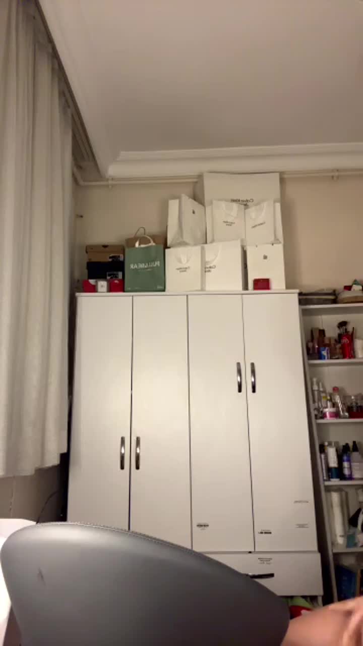 Elanur Ayan OnlyFans Dolap Önü Am Ifşası