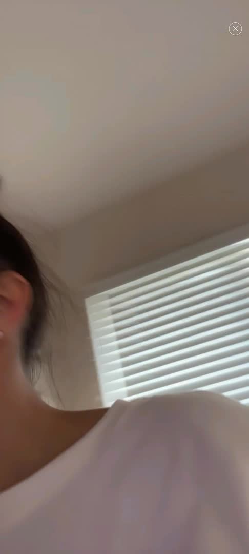 Alahna Ly Coco Gözlüklü Pencere Kalça Sallama Ifşası