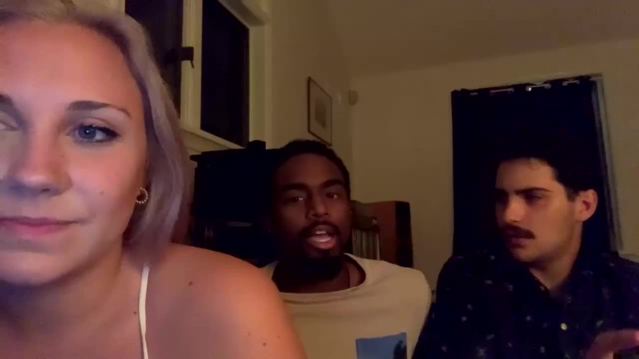 Sari Milf Kocasi ve Siyahla Webcam Sohbeti