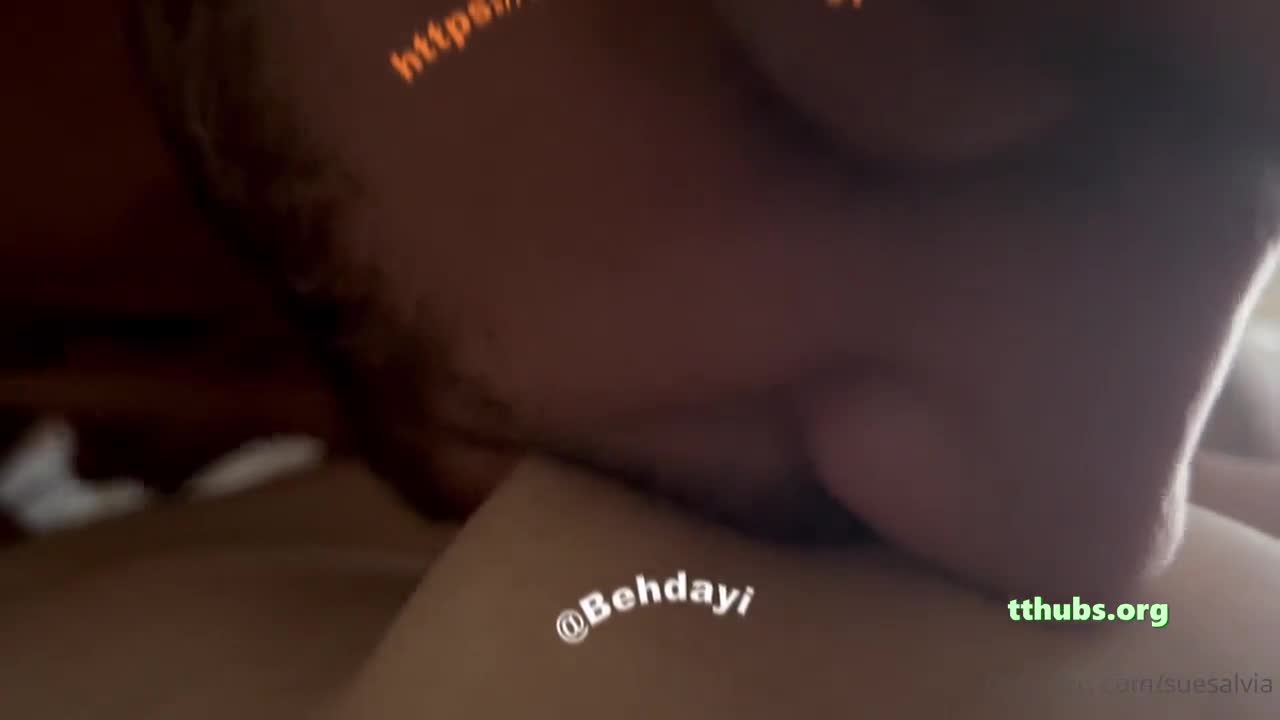 Suesalvia Göğüs Sikme Doğum Günü Ifşa