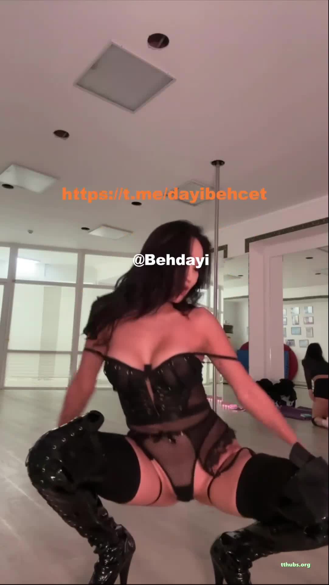 Jasmine Siyah Dantel Kalça Açma Squat Ifsa