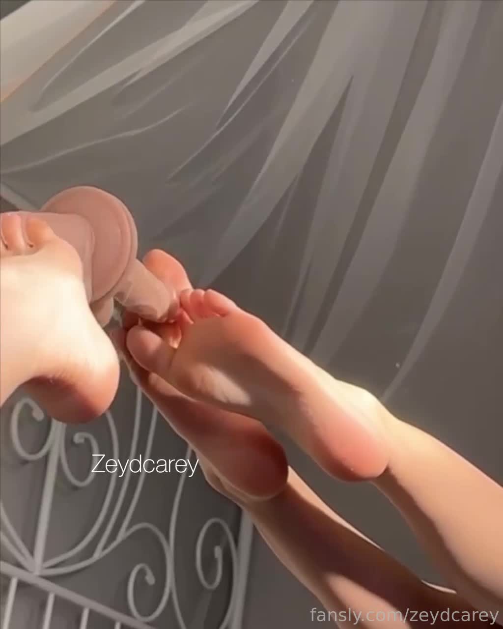 Zeydcarey Pembe Oje Ayak Fırçalama Ifsa